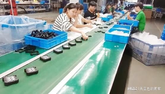 流水线上的指尖 互联网服务的幕后人生